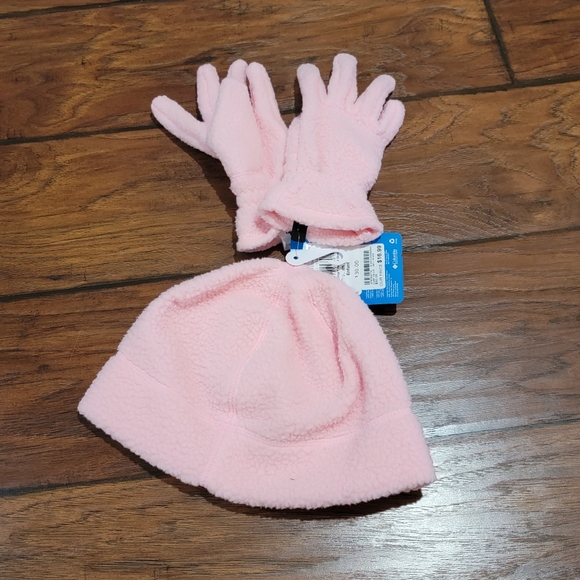 Columbia hat and gloves set - Picture 5 of 6